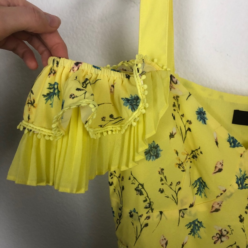 OPT Retsina Floral Print Pleated A-Line Midi Dress Size XS Yellow Cold Shoulder - Picture 6 of 13